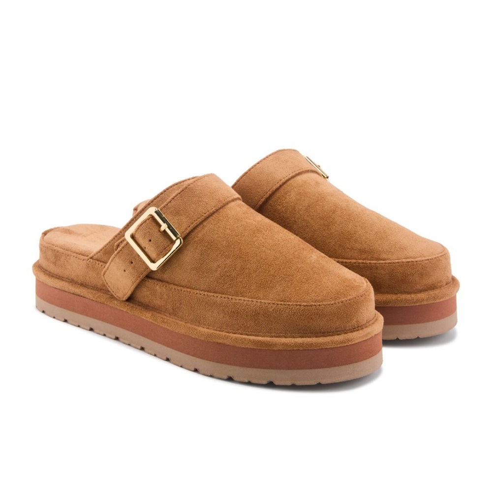 Women’s Madden Girl Graham Clog in size 10